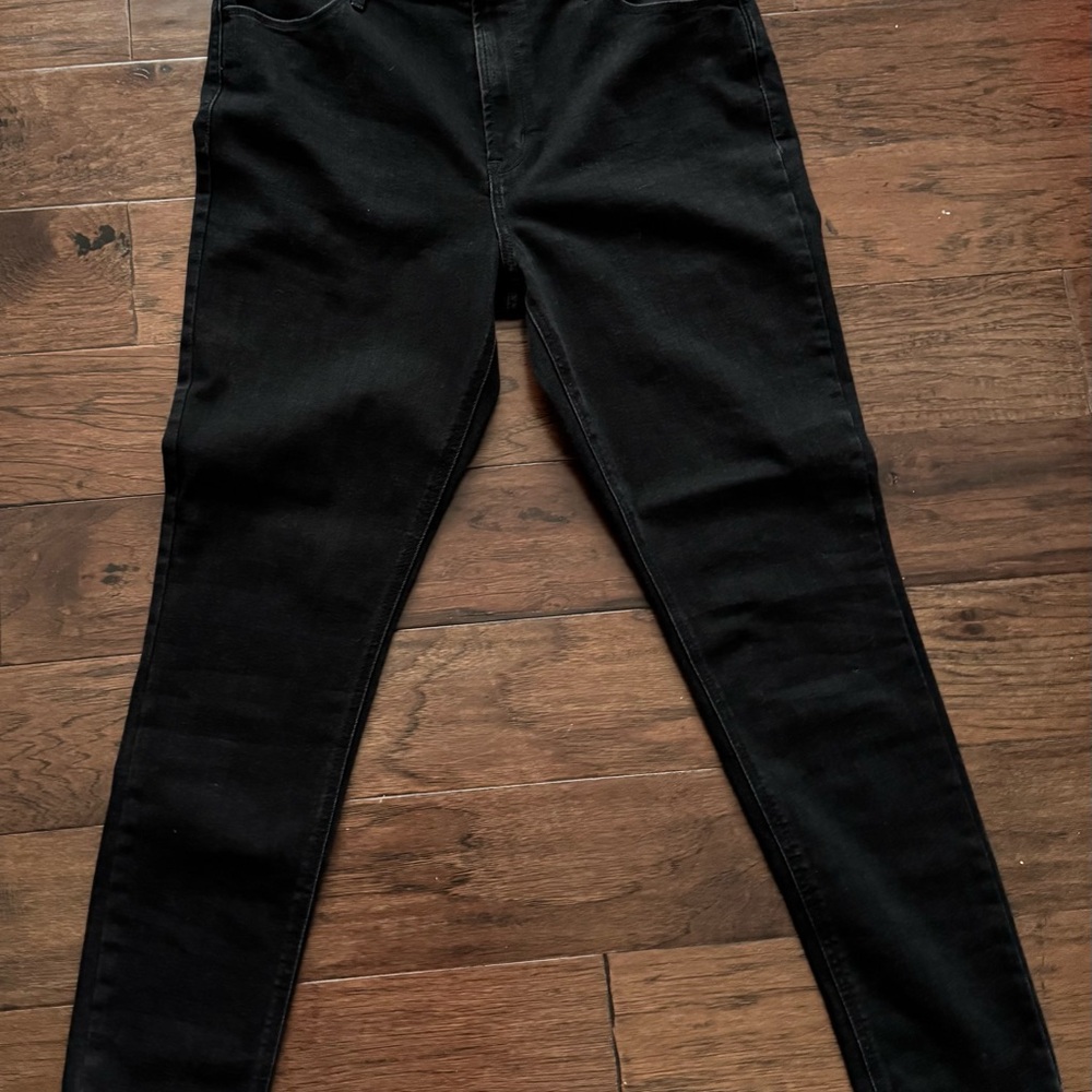 Distressed Blue Jeans - Picture 8 of 16